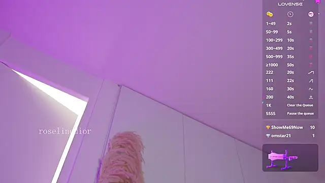 roselinedior live sex cam