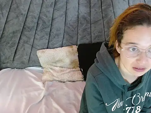 Valeryy_rosse69's cam snapshot