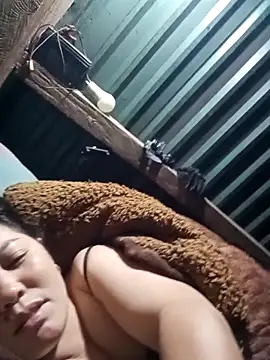 sary-hot2x's cam snapshot