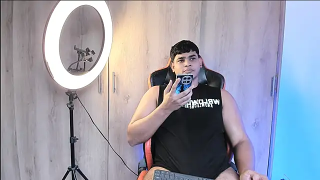 James_smithx1's cam snapshot