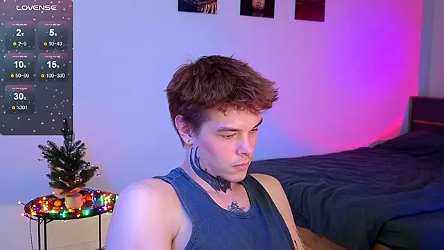 DENIS_HERE's cam snapshot