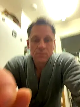 Yourhotboy_42's cam snapshot