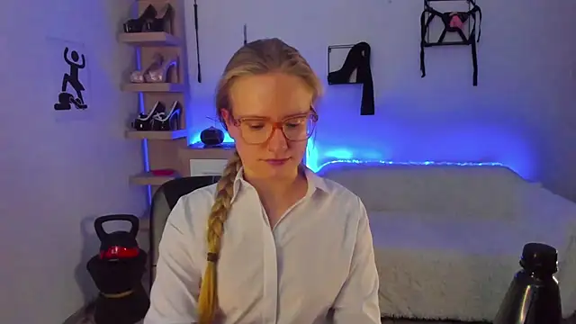 NancyHottie's cam snapshot