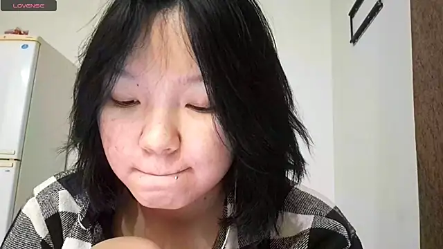 MeowMiaMeow's cam snapshot