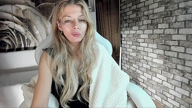 Eva_Melow's cam snapshot