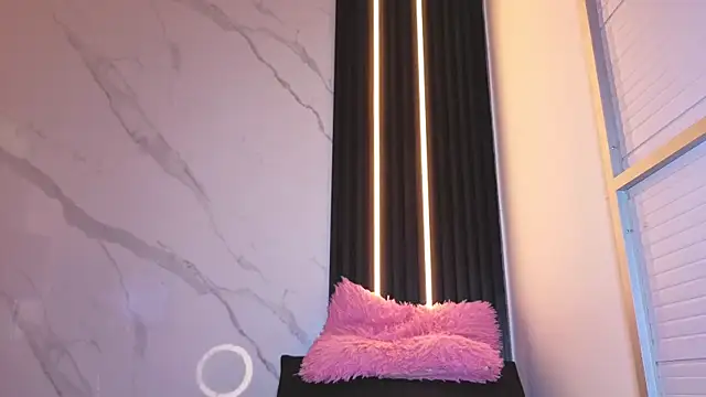 Scarlet_Red_'s cam snapshot