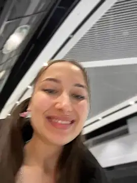 ICrazyOneIRL live sex cam