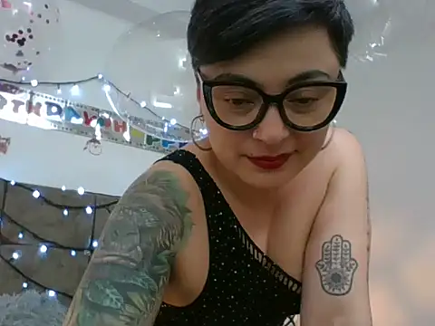 kat_paradise's cam snapshot