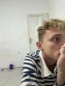 Turkishleo's cam snapshot