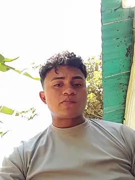 youngboypiss's cam snapshot