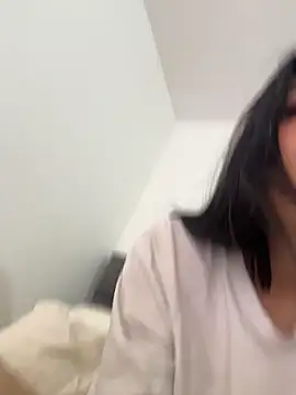 Olivia_Young's cam snapshot