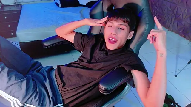 StormLuxX's cam snapshot