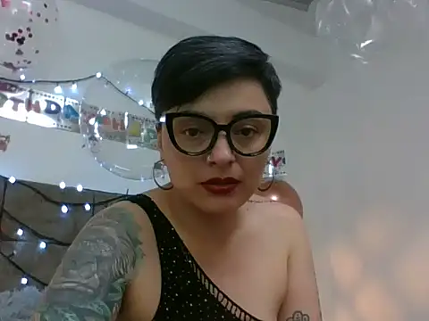 kat_paradise's cam snapshot