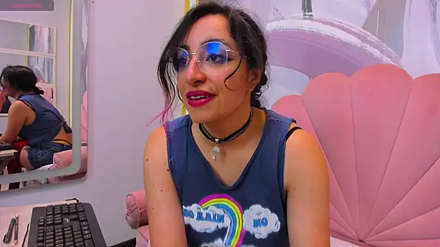 Rozario_Pinceles's cam snapshot