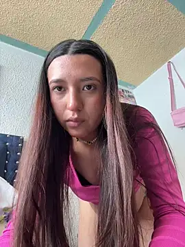 Alix_Rousses21's cam snapshot