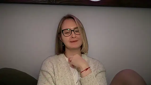 Kira_Elve's cam snapshot