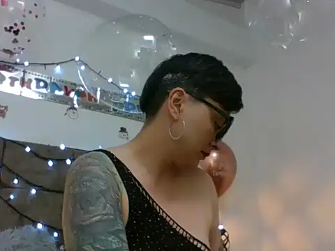 kat_paradise's cam snapshot