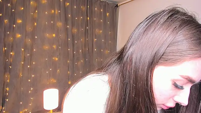 YvonneRobes's cam snapshot