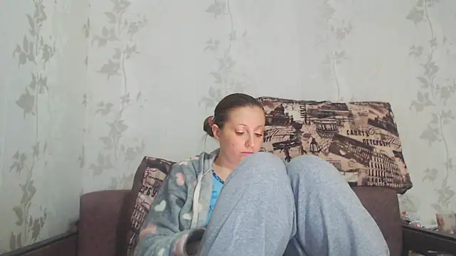 CrystallAngel's cam snapshot