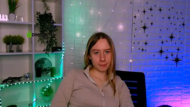 molly_lesser's cam snapshot