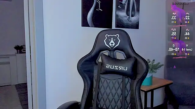 Miya_Kisss live sex cam