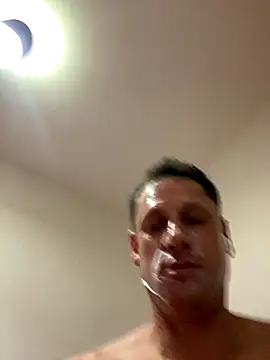 Yourhotboy_42's cam snapshot