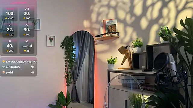 Julie_Rhodes's cam snapshot