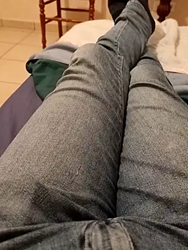 french_male_whore@xh's cam snapshot