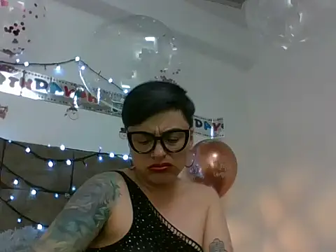 kat_paradise's cam snapshot