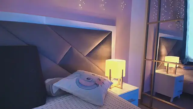 lilly_rohan's cam snapshot