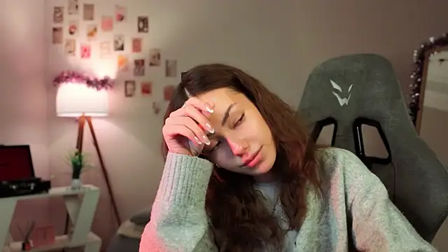 branchwithflowerss's cam snapshot