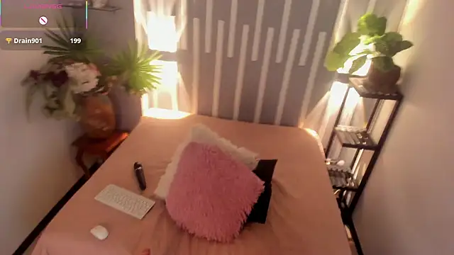 Celestte_beautiful's cam snapshot