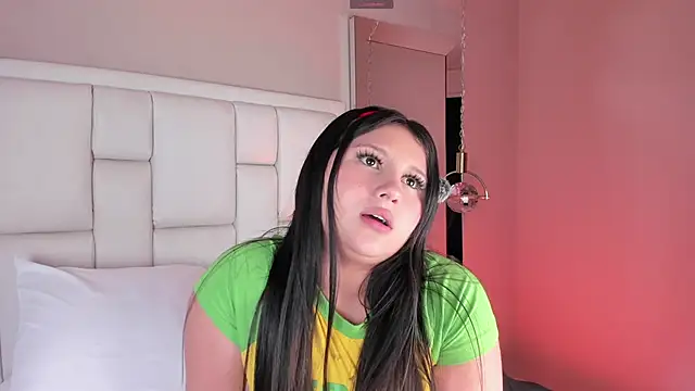 AvyMilton's cam snapshot