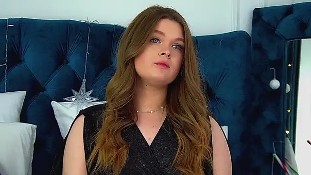 CrystalLyons's cam snapshot