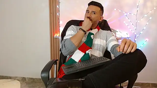 Reiko_85_ live sex cam