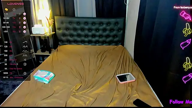 Brownsausagerober live sex cam