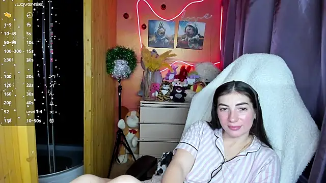 Fiery_Brunette_'s cam snapshot