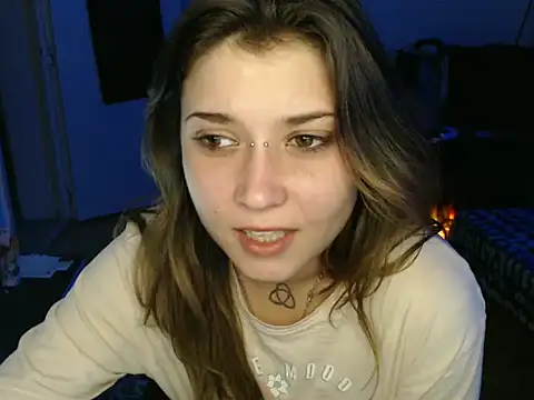 AlienforTwenty's cam snapshot