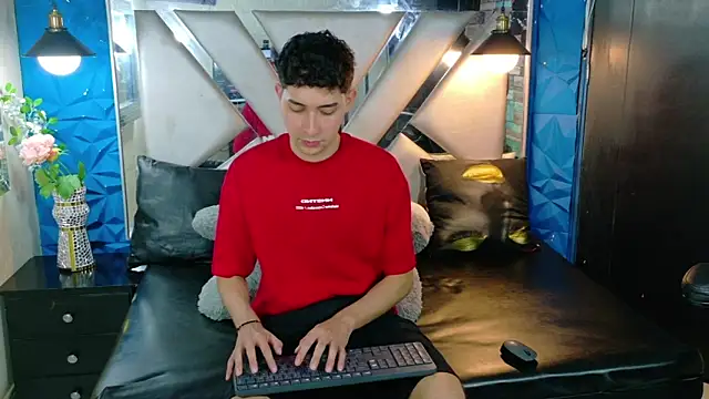 Kygo_Williams live sex cam