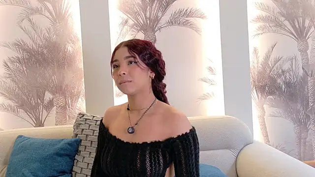 NatalieHeaveen live sex cam