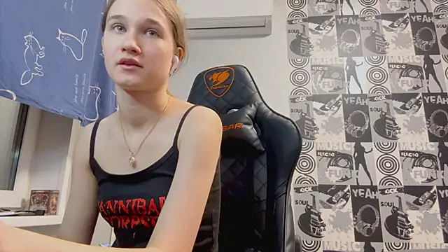 helgicuteness's cam snapshot