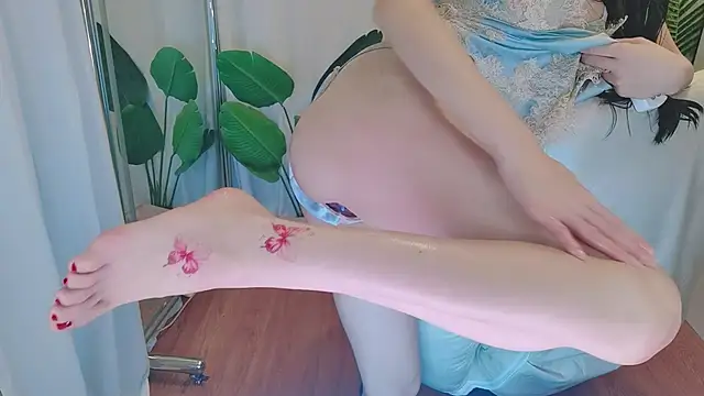 MeettheRainbow's cam snapshot