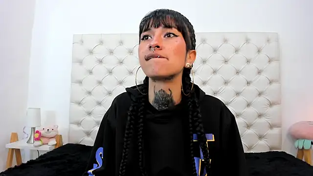 esmeralda06's cam snapshot