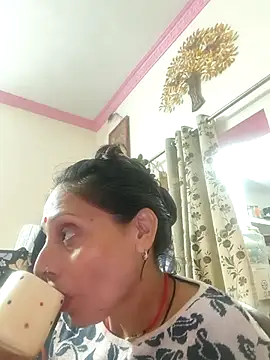 ISHANI-SINGH's cam snapshot