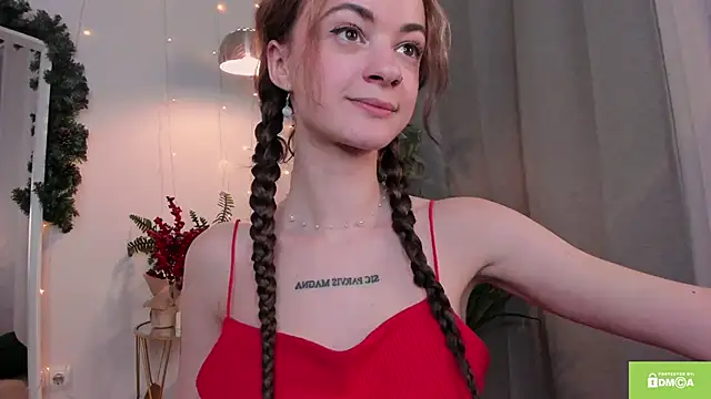 Curly_Moon's cam snapshot