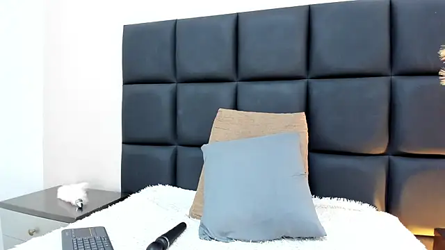 MiaHertz's cam snapshot