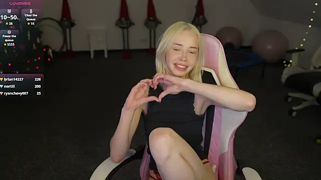 Jessica_start's cam snapshot