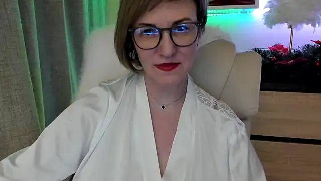 feliziaDesire's cam snapshot