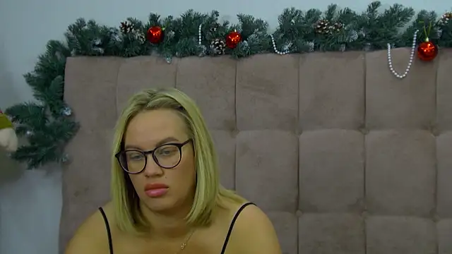 MariaNeumann live sex cam