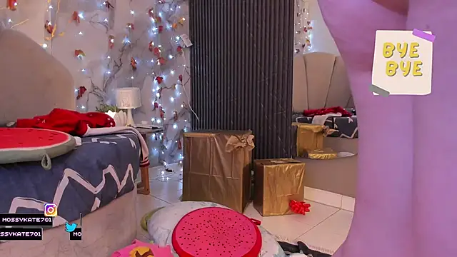 Katemoss70 live sex cam